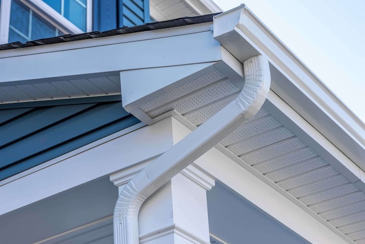 Cheap and durable vinyl gutters installation in Austin